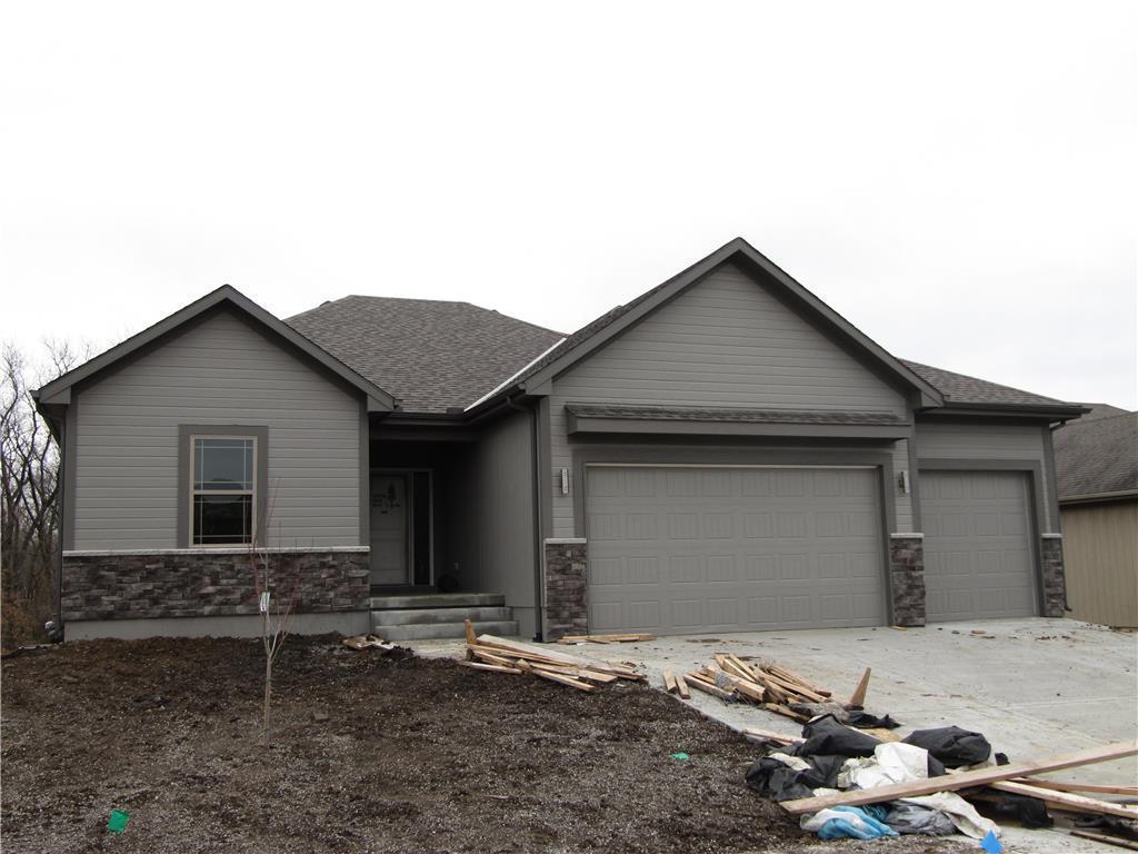 Foushee Homes Reverse 1.5story